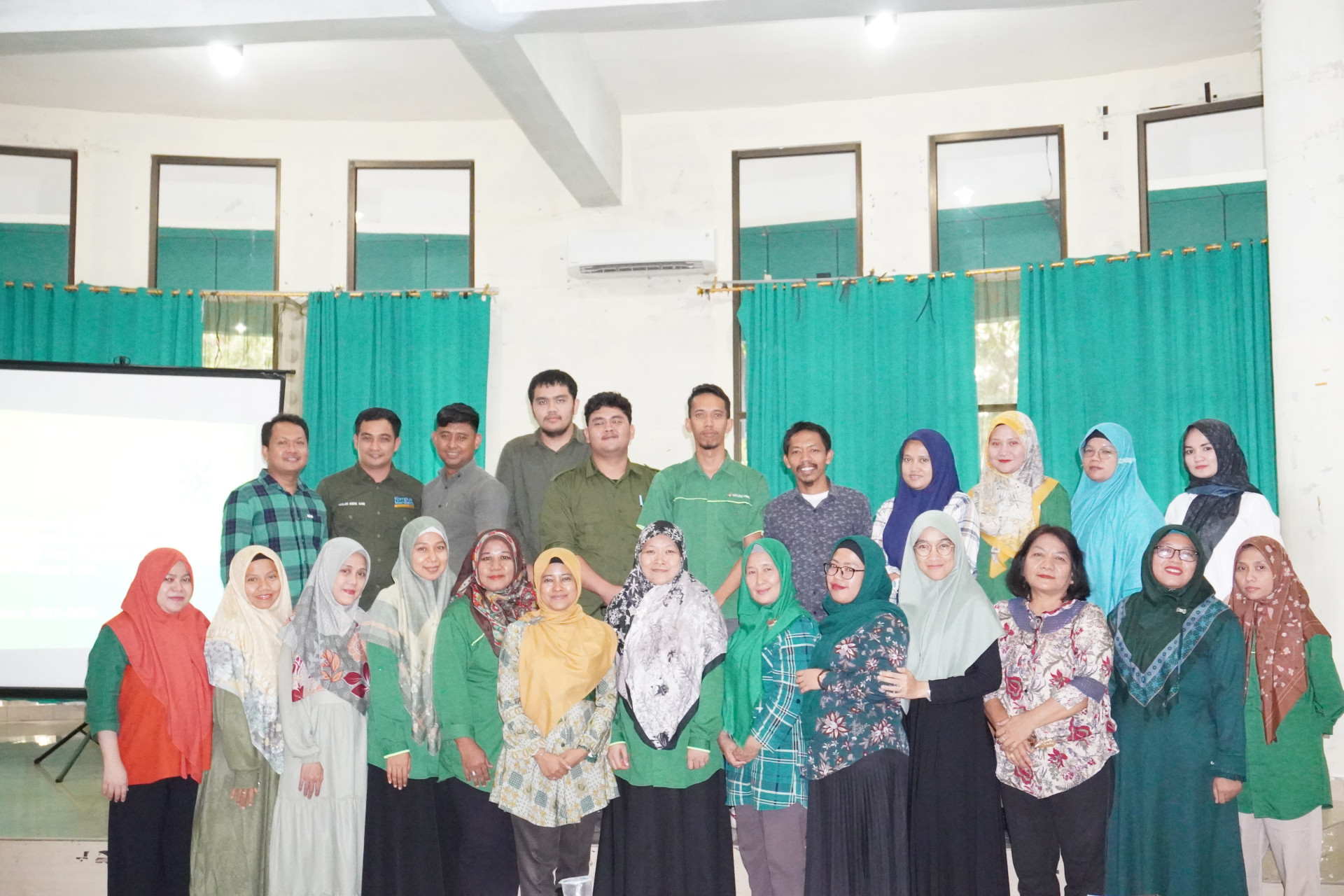 FGD of Staff in the Context of Preparing Faculty and Study Program's Strategic Plans at the USU Faculty of Pharmacy for 2025-2030